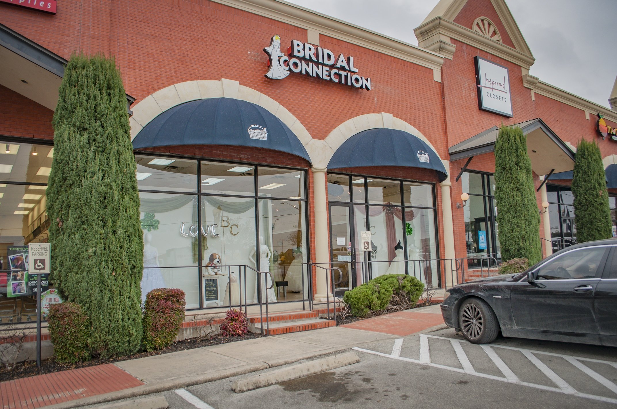 outside the Bridal Connection store