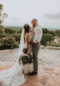 wedding couple photo by San Antonio wedding photographer Mantra Photography